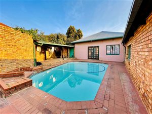 3 Bed House in South Hills