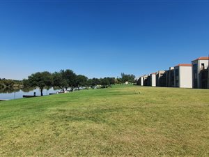 4 Bed Apartment in Emfuleni Golf Estate