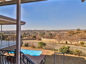 6 Bed House in Farmall
