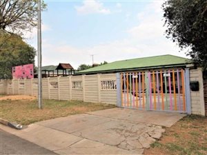 Commercial space in Farrarmere
