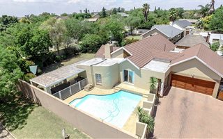 4 Bedroom House in Edenglen