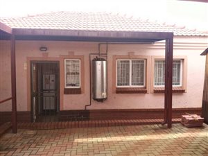 2 Bed House in Roseville