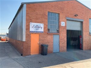 208 m² Industrial space in Rosslyn