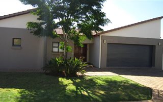 3 Bedroom House in Midlands Estate