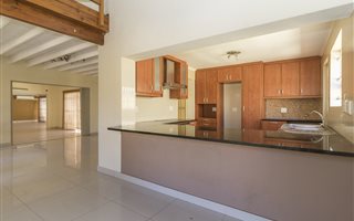 3 Bedroom House in West Beach