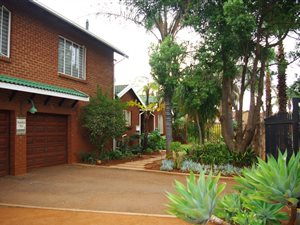 4 Bedroom House in Eldoraigne
