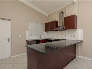 2 Bed Apartment in Somerset West Central