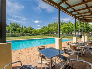 2 Bed Apartment in Somerset West Central