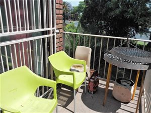 3 Bed Duplex in Selection Park