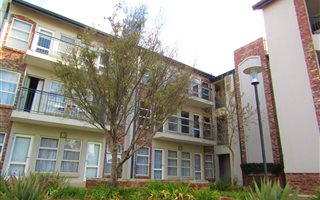 2 Bedroom Apartment in Van Der Hoff Park