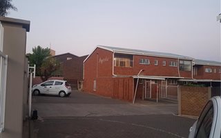 2 Bedroom Townhouse in Bloemfontein