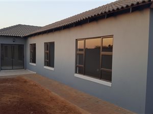 3 Bed House in Clarina