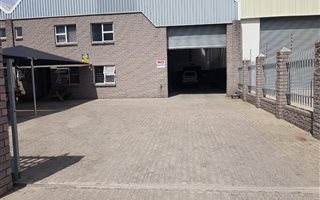 437 m² Industrial space in Blackheath