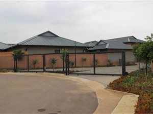 2 Bed Apartment in Six Fountains Estate