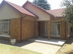 3 Bed House in Vanderbijlpark CE5