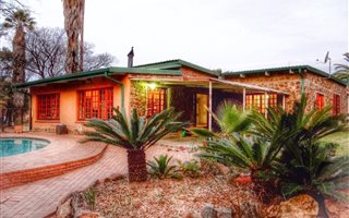 3 Bedroom House in Knopjeslaagte
