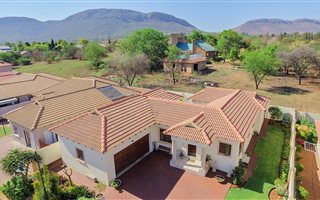 3 Bedroom House in Melodie
