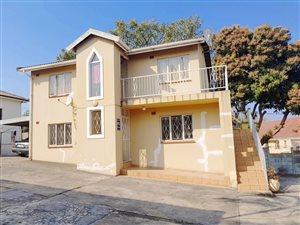 2 Bed Apartment in Parkside