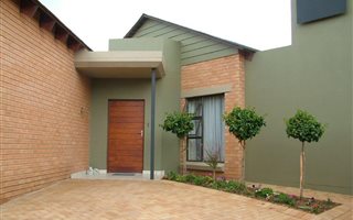 2 Bedroom Simplex in Retire at Midstream