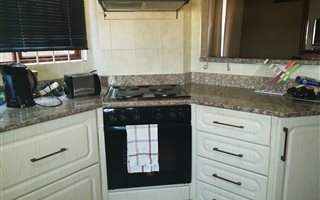 3 Bedroom House in Woodhurst