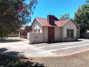 3 Bed House in Mayberry Park