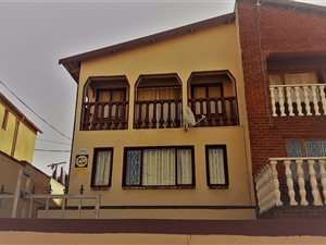 3 Bed House in Chatsworth Central
