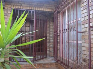 2 Bed House in Eersterust