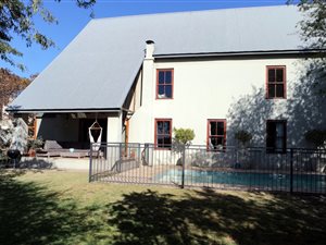 4 Bed House in Carlswald North Estate