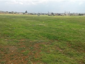 300 m² Land available in Lakeside