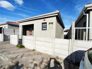 2 Bed House in Devon Park