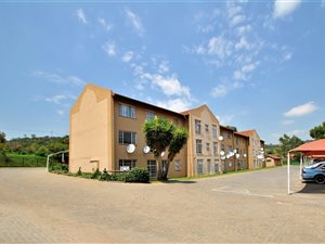 2 Bed Apartment in Alan Manor