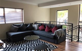 4 Bedroom House in Floracliffe