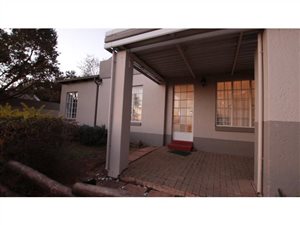 3 Bed House in Sterrewag