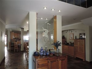 4 Bed House in Woodhill