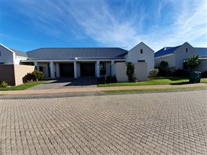 2 Bed House in Kraaibosch