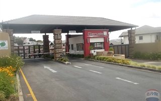 3 Bedroom Apartment in Glenanda