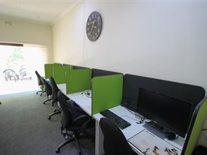 Office space in Parkhurst
