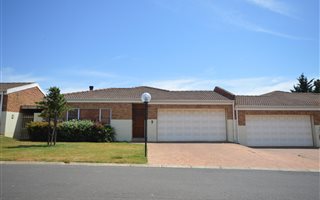 3 Bedroom Townhouse in D Urbanvale