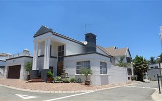 4 Bedroom Cluster in New Redruth