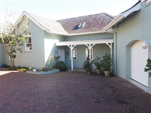 4 Bed House in Pezula Golf Estate