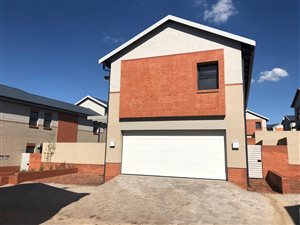 3 Bed Apartment in The Hills