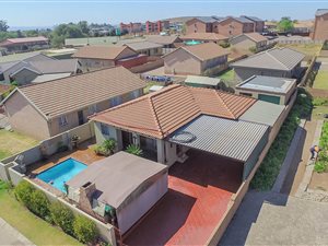 3 Bed Townhouse in River View