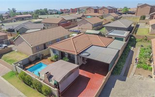 3 Bedroom Townhouse in River View