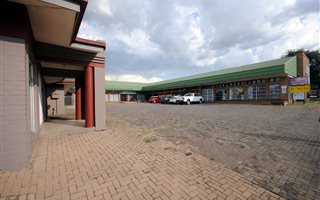 956 m² Retail Space in Middelburg Central