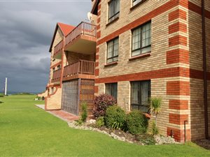 3 Bed Apartment in Mossel Bay Central