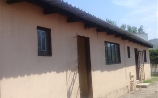 3 Bedroom House in Fernwood