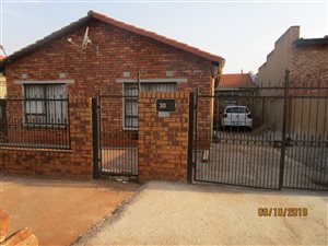 2 Bed House in Naledi