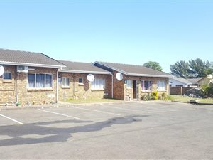 3 Bed Simplex in Brackenham