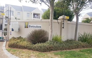 2 Bedroom Apartment in Strand Central
