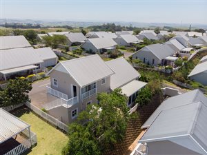 4 Bed House in Caledon Estate